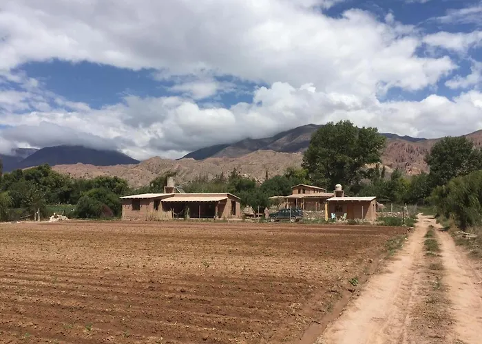 Ruphay: Cabana Equipada Con Vista A Los Cerros En El Campo